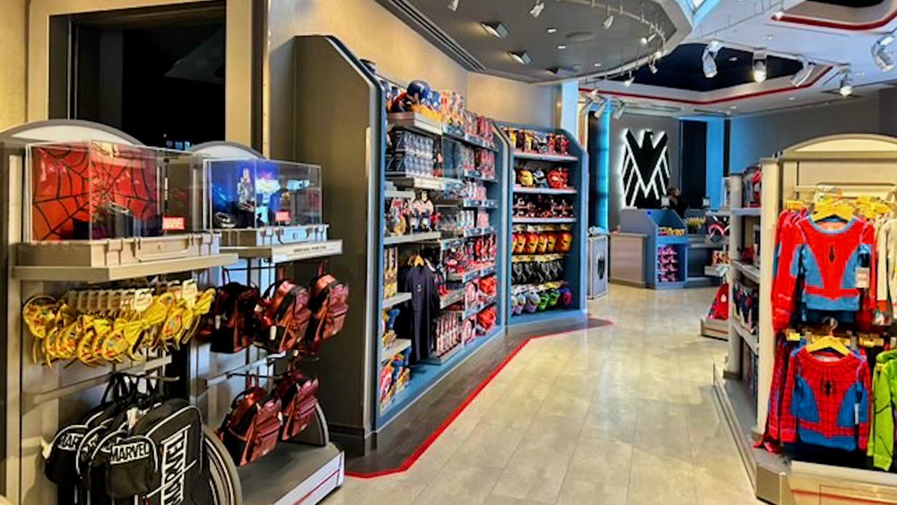 香港ディズニーランドに来たら絶対に買うべきグッズ　MARVELグッズ