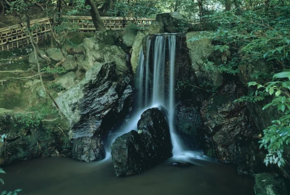 京都 金閣寺 鹿苑寺 京都自由行 金閣寺歷史 金閣寺門票 金閣寺交通 鹿苑寺歷史 鹿苑寺門票 鹿苑寺交通