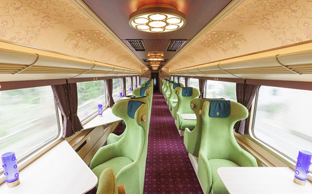 近鐵丹青吉號 車廂內部