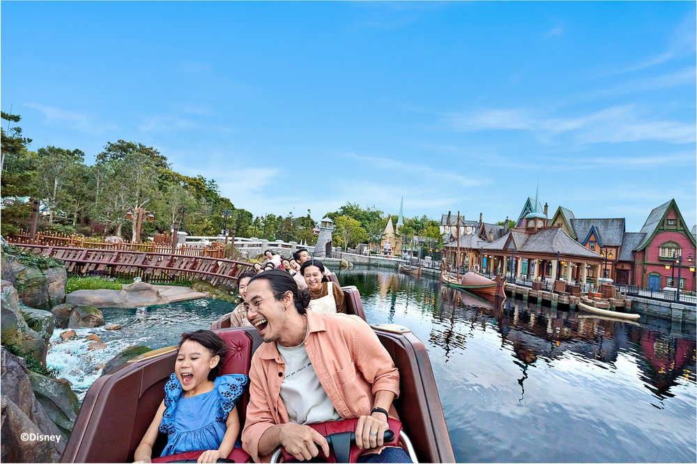 香港迪士尼 雪嶺滑雪橇