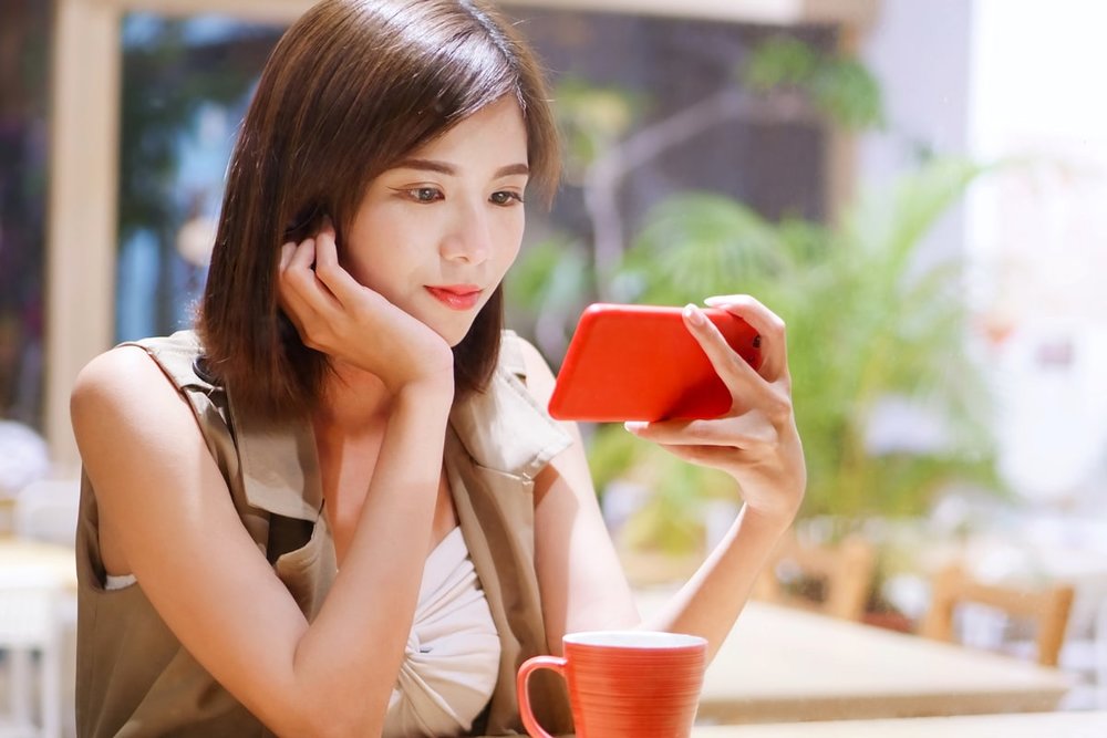 Nên Chọn SIM Vật Lý Hay eSIM Khi Du Lịch Trung Quốc?