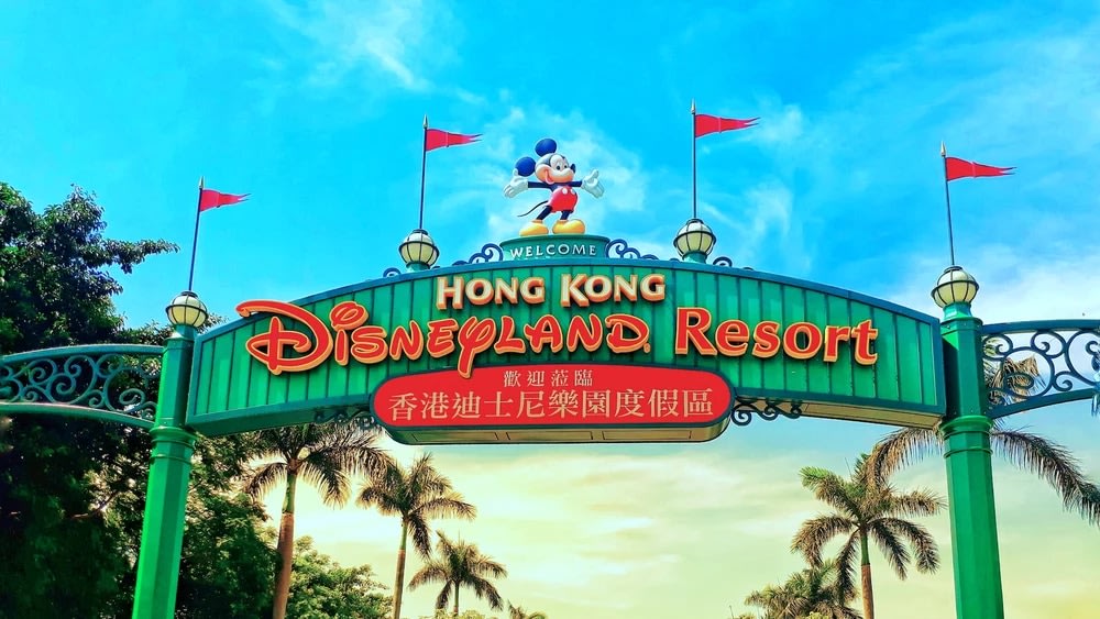 Get welcomed by Mickey Mouse at Hong Kong Disneyland. Credits to @kelvinyan