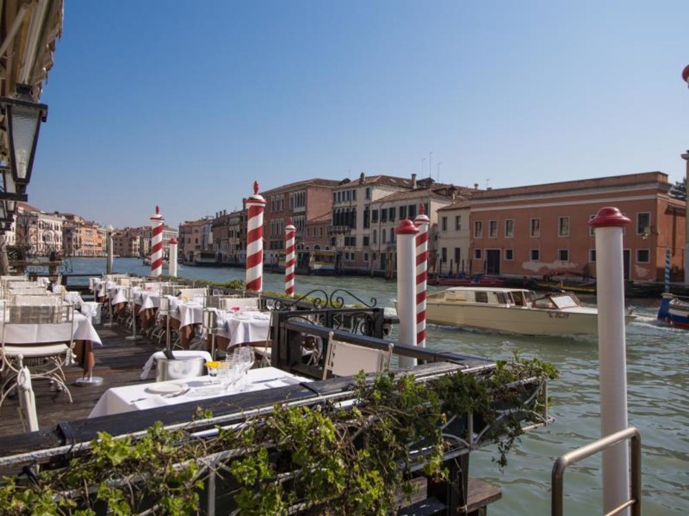 CHC 洲際飯店 - 貝斯特韋斯特頂級精選飯店