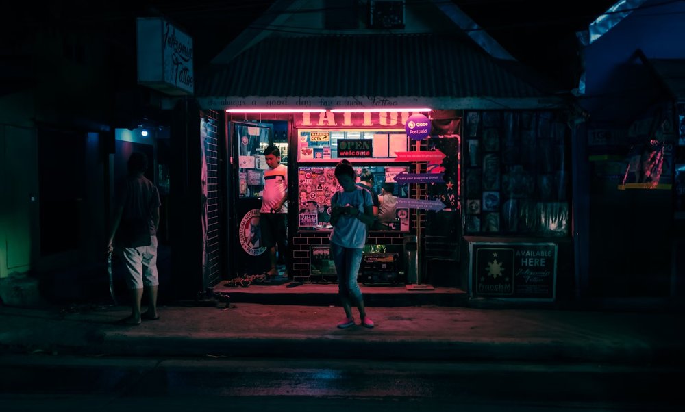 Boracay store (Source: Unsplash)