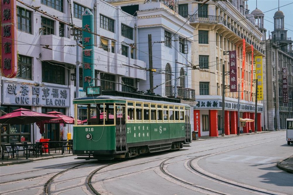 Di Chuyển Từ Trung Tâm Thành Phố Tới Phim Trường Thượng Hải