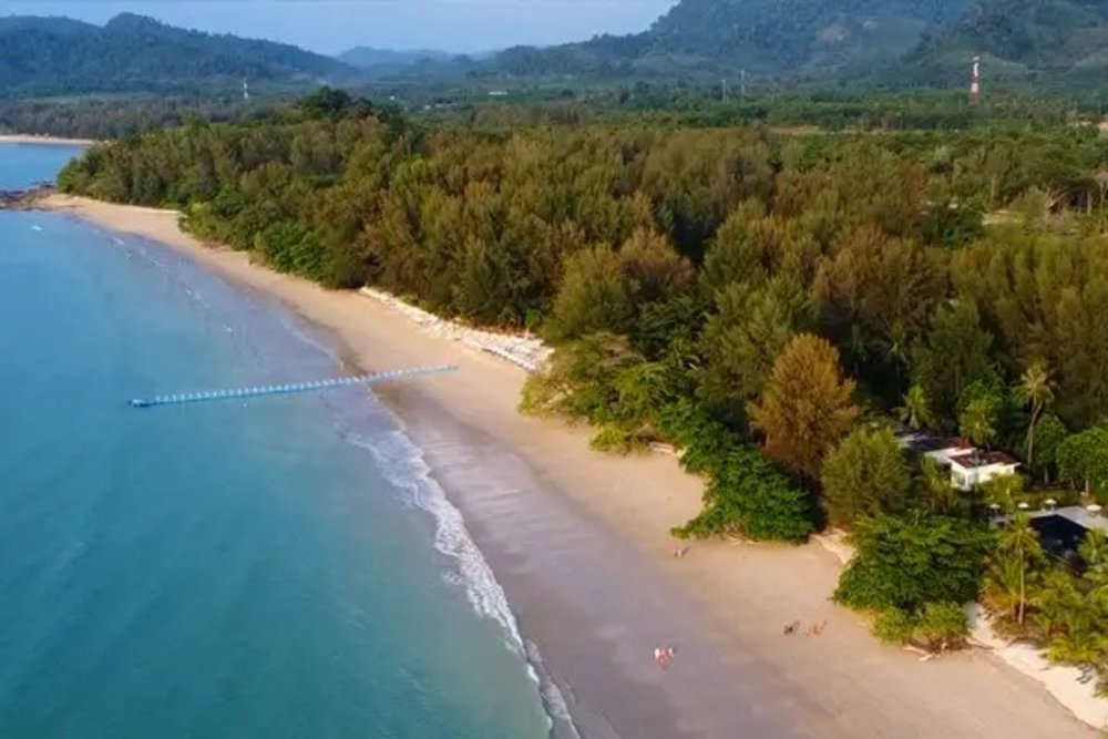 White Sand Beach Khao Lak (Source: Khao Lak Center)
