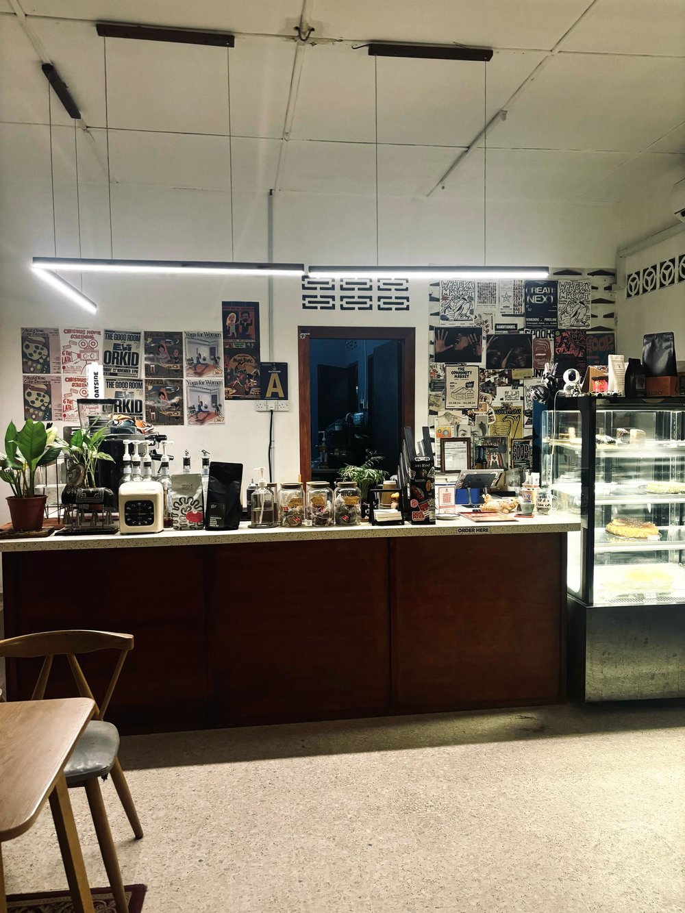 BM Tempat Moreh WW Coffee