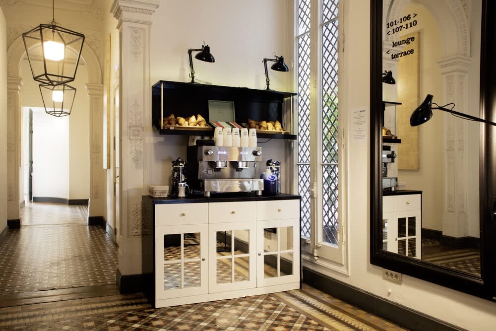 巴塞隆納住宿推薦 #2 Praktik Vinoteca