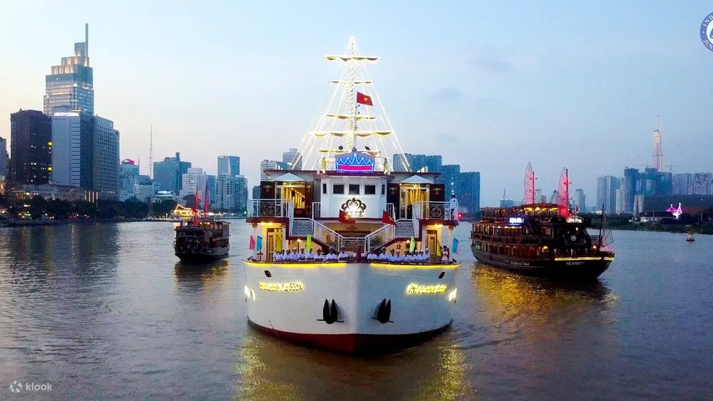 Trải nghiệm ăn tối trên tàu Indochina Junk