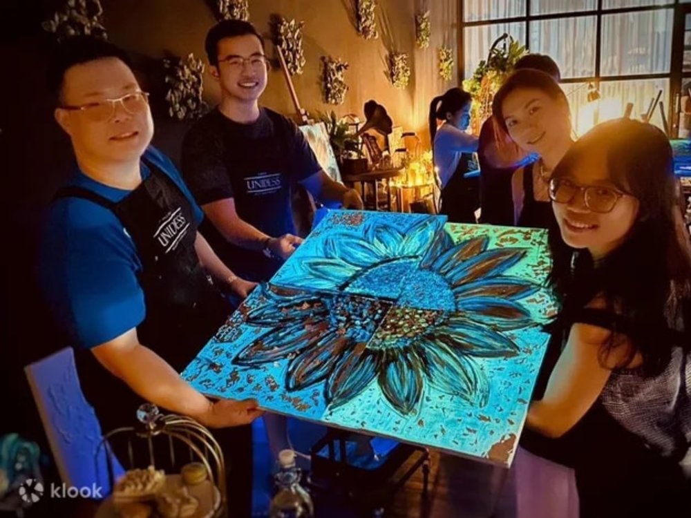 paint in the dark workshop jb