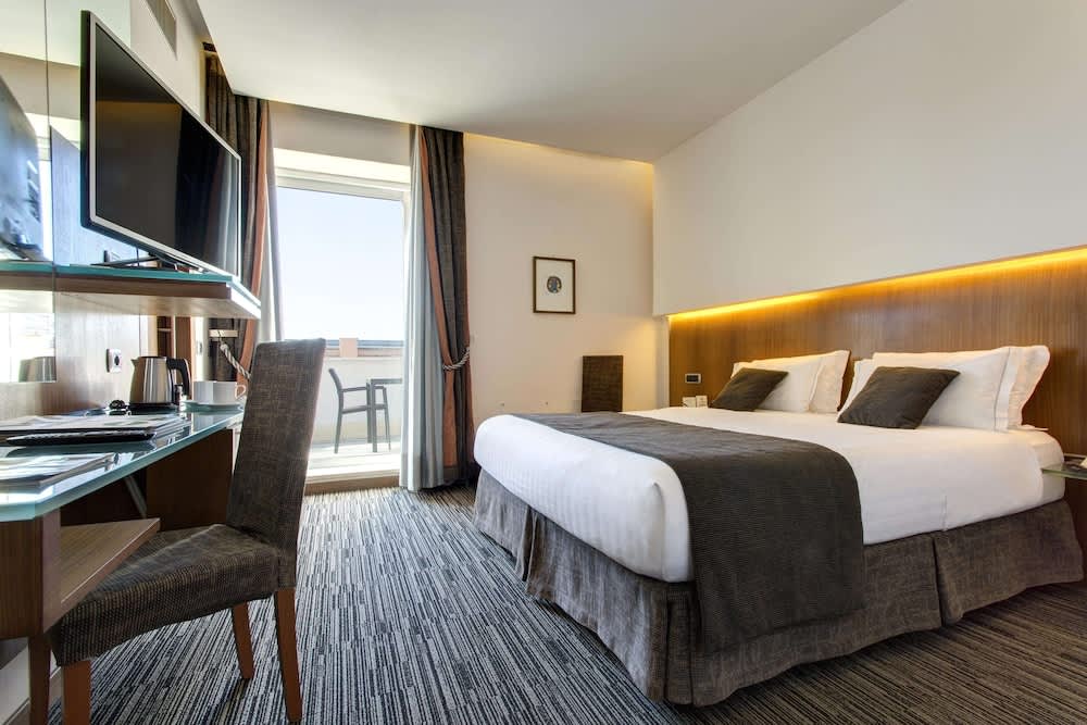 環球貝斯特韋斯特優質飯店 (Best Western Plus Hotel Universo)