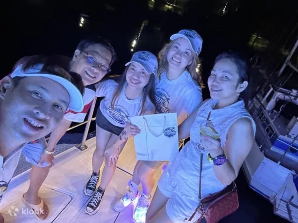 Starlight Cruise with Unlimited Cocktail Drinks