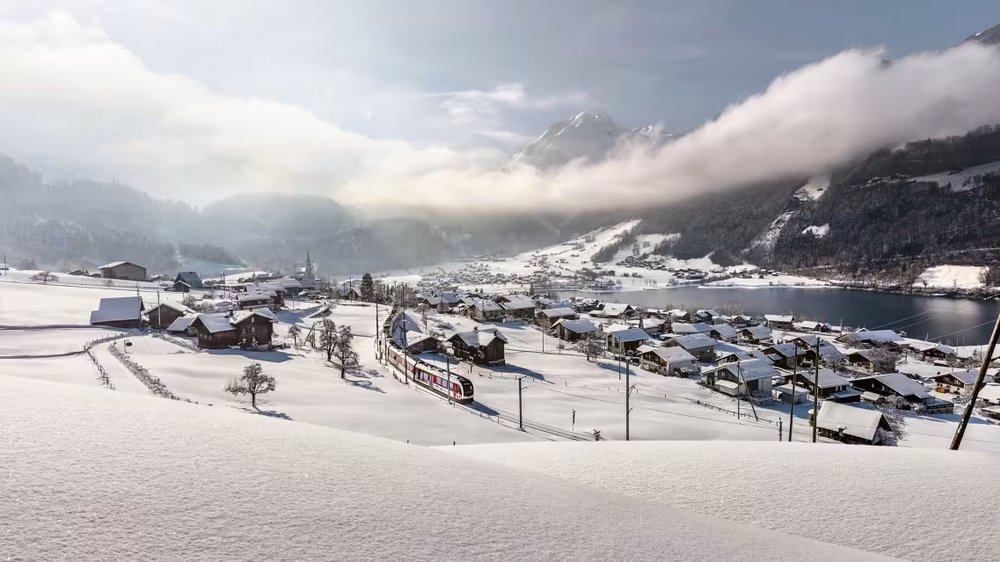 琉森－因特拉肯快車