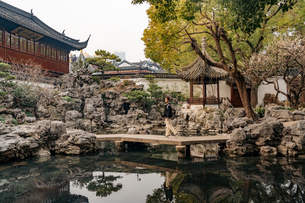 Shanghai Itinerary for First Timers -Yu Garden Bridge