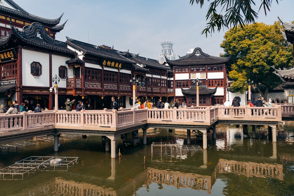 Shanghai Itinerary for First Timers - Yu Garden Bazaar Zig Zag Bridge