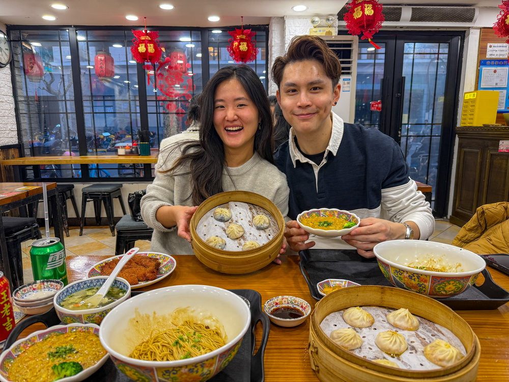 Shanghai Itinerary for First Timers - Crab Noodles at 庄氏隆兴·蟹樽小笼(外滩店)