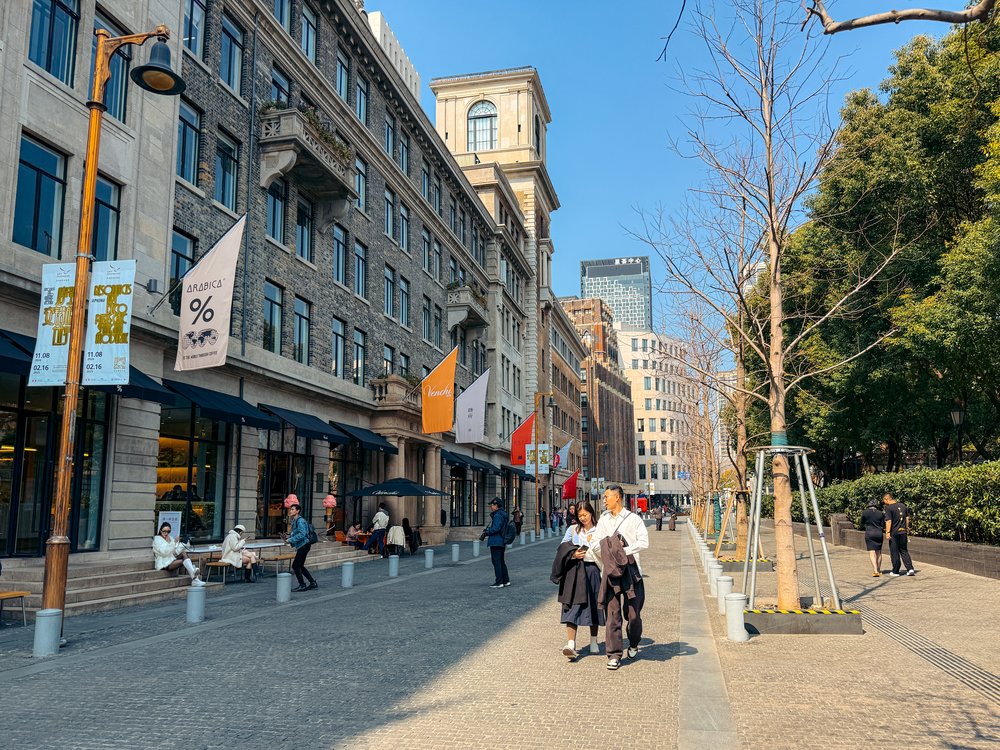 Shanghai Itinerary for First Timers - Yuan Ming Yuan Road Shops