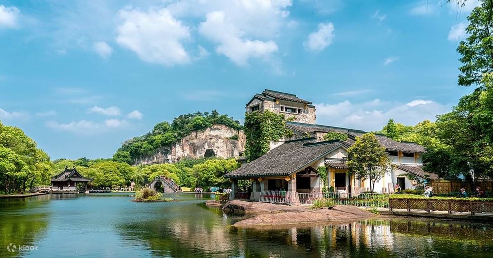 Buổi Chiều: Dạo Bước Tại Phố Cổ Bình Giang