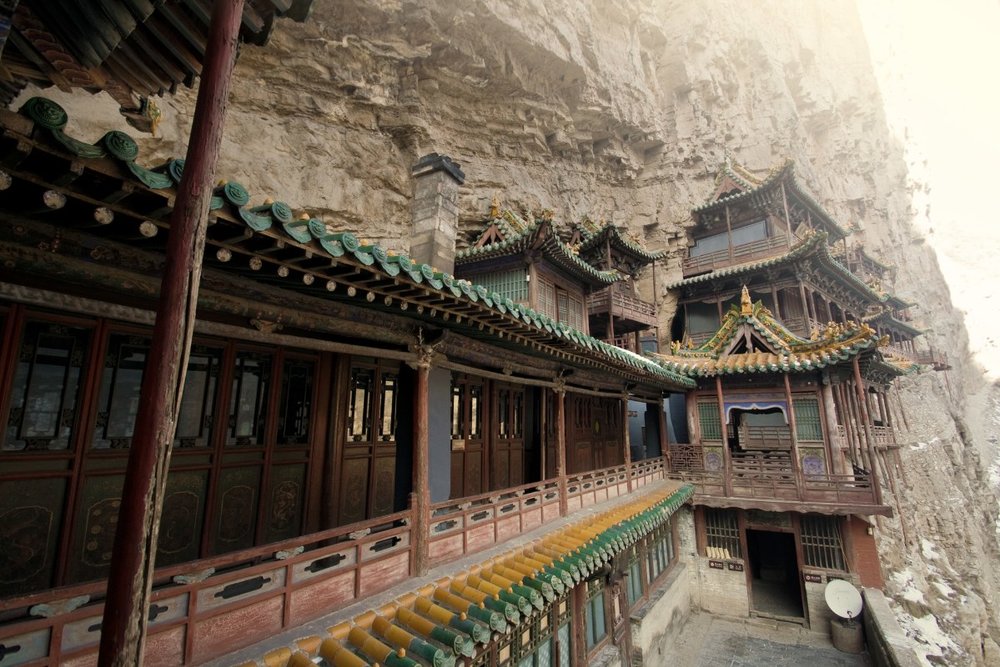 Lắng Nghe Truyền Thuyết Ly Kỳ Về Chùa Treo Huyền Không