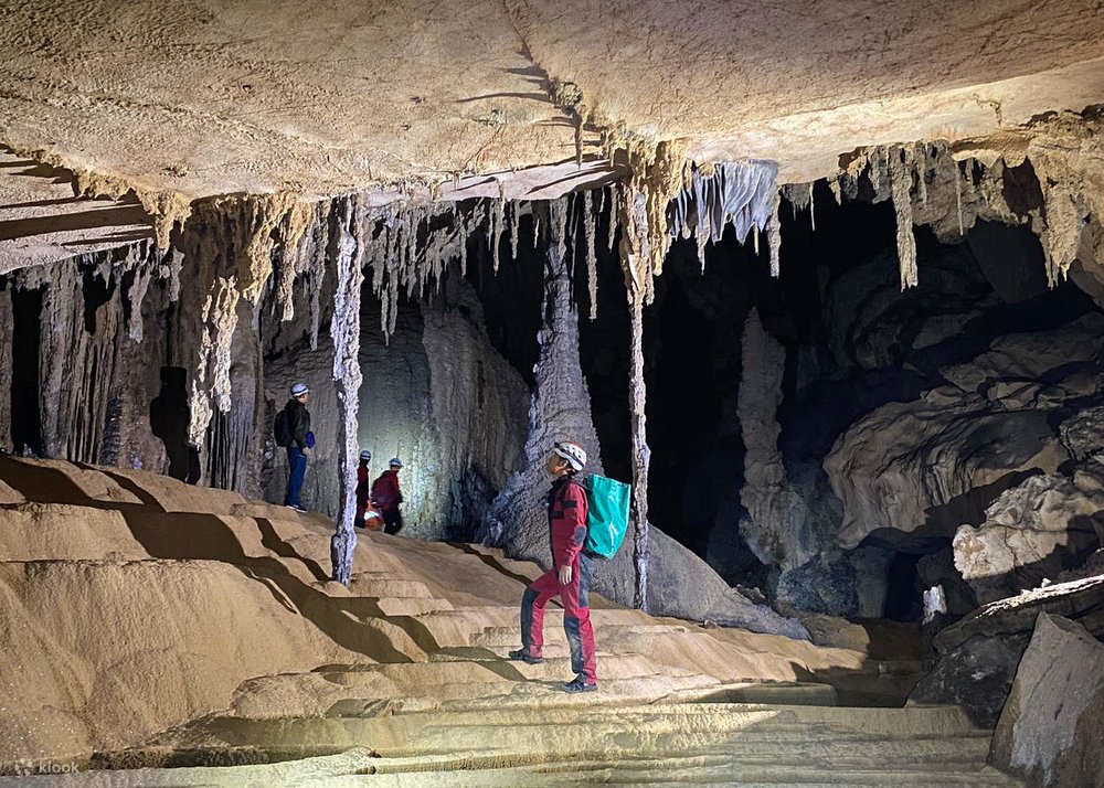 Ngày 3: Chiêm Ngưỡng Kỳ Quan Đá Vôi Hang Bạc, Đồi Mặt Trăng - Về Việt Nam