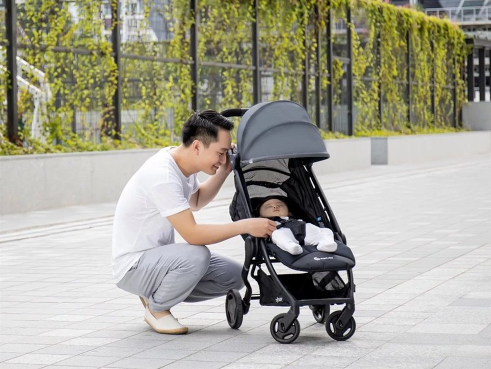  Xe Đẩy, Địu Em Bé