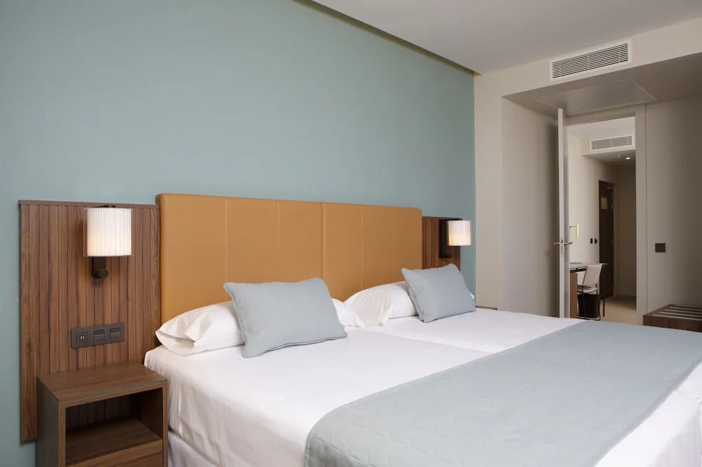 魯西班牙廣場飯店（Hotel Riu Plaza España）