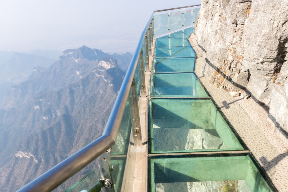  Chinh Phục Cầu Kính Skywalk Tại Thiên Môn