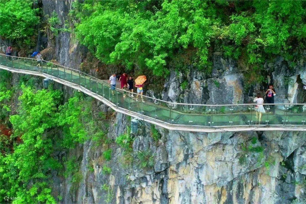 Giới Thiệu Thiên Môn Sơn – Cổng Trời Huyền Bí Ở Trung Quốc