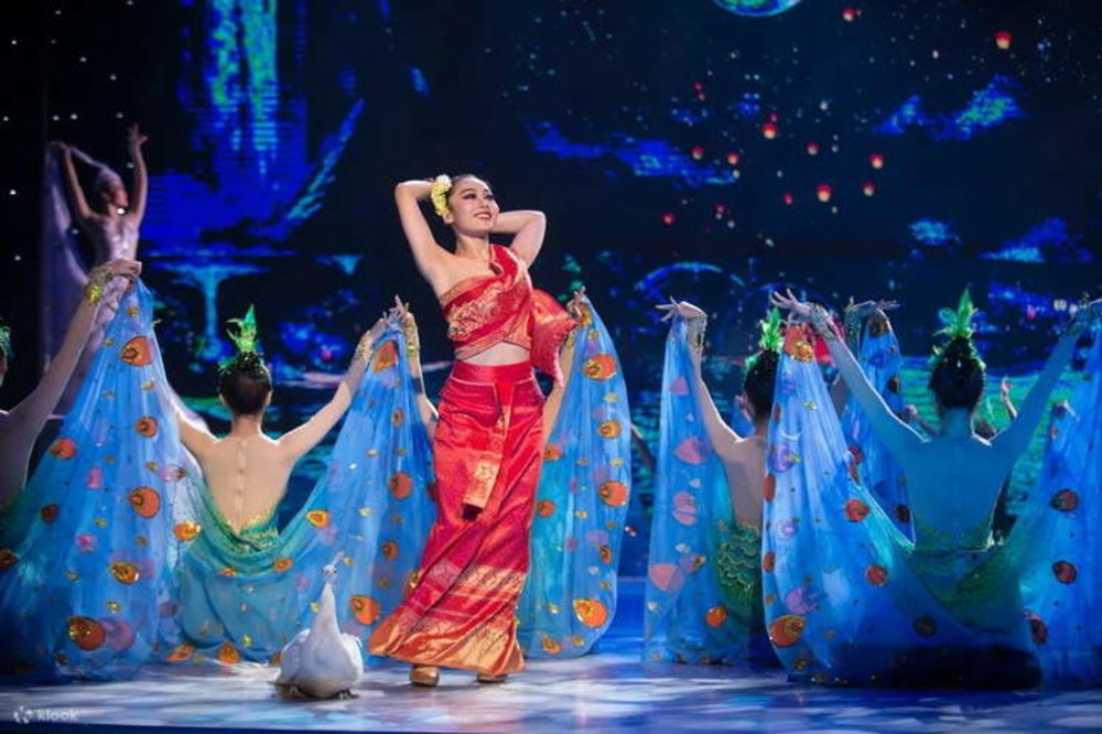 Thưởng Thức Các Màn Biểu Diễn Đặc Sắc