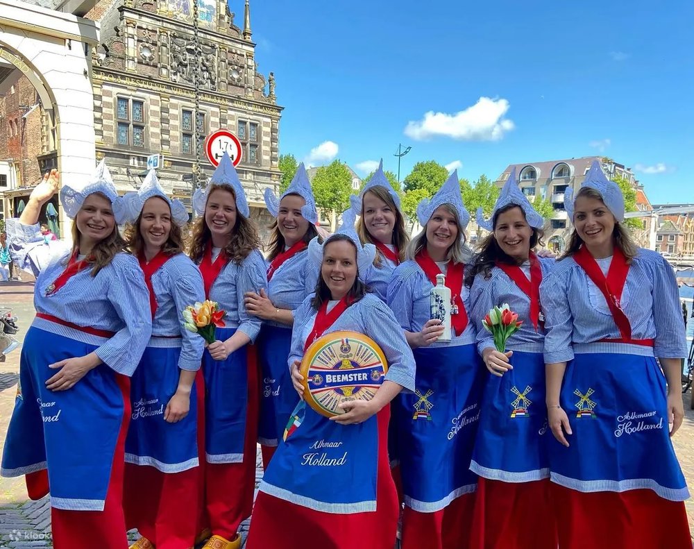 du lich amsterdam tu tuc