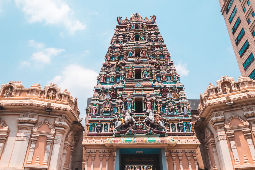 Đền Sri Maha Mariamman - Đền Hindu Cổ Nhất Kuala Lumpur