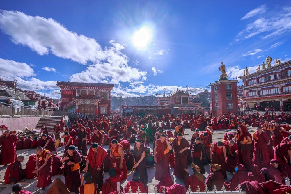 Đến Thăm Tu Viện Dongga