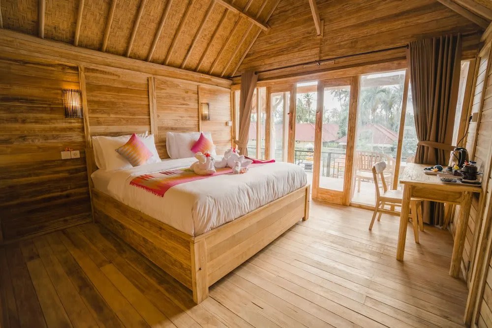 佩尼達島住宿推薦|皮卡里雅海灘飯店