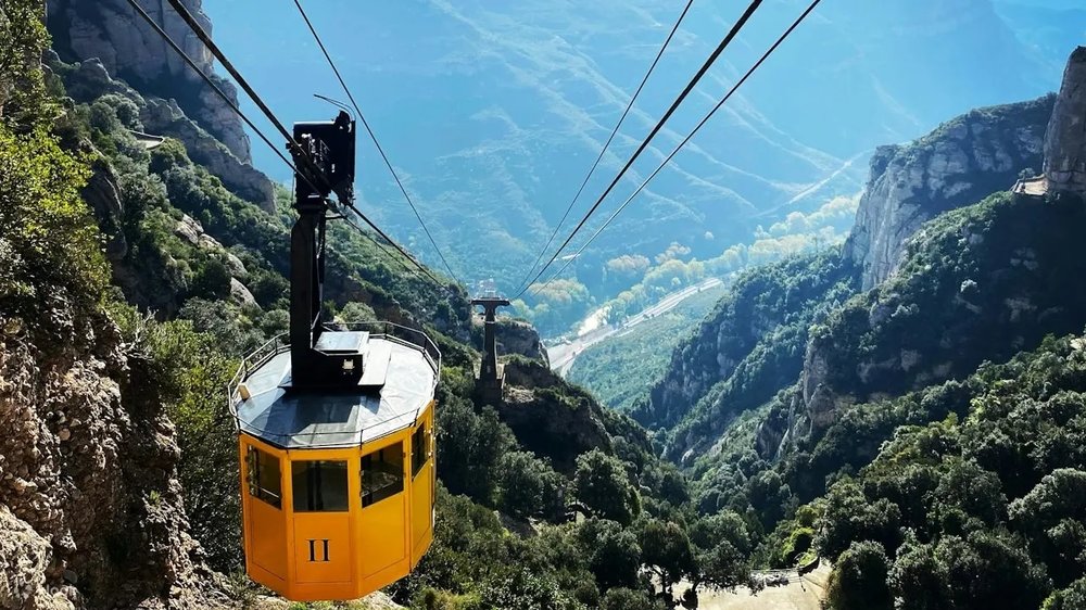 蒙塞拉特山交通：搭纜車上山