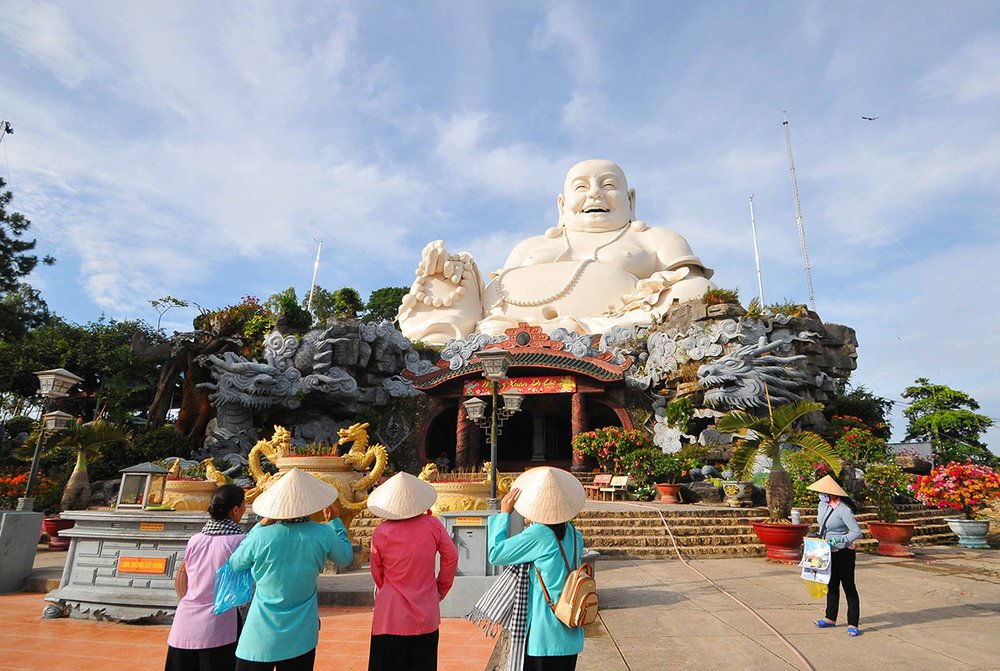 Chinh Phục Núi Cấm