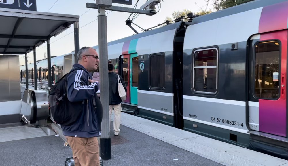 戴高樂機場到市區RER B