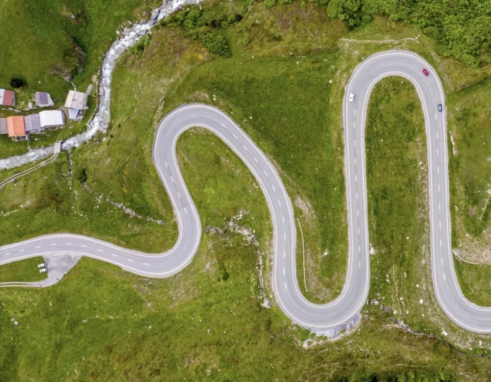 Referring to mountain routes that traverse the Swiss Alps