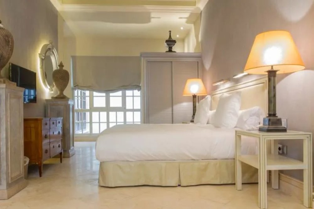 詩人之家飯店 (Hotel Boutique Casa del Poeta Sevilla), 塞維利亞酒店, 塞維利亞自由行