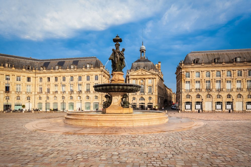 Place De La Bourse – Biểu Tượng Kiến Trúc Cổ Của Bordeaux