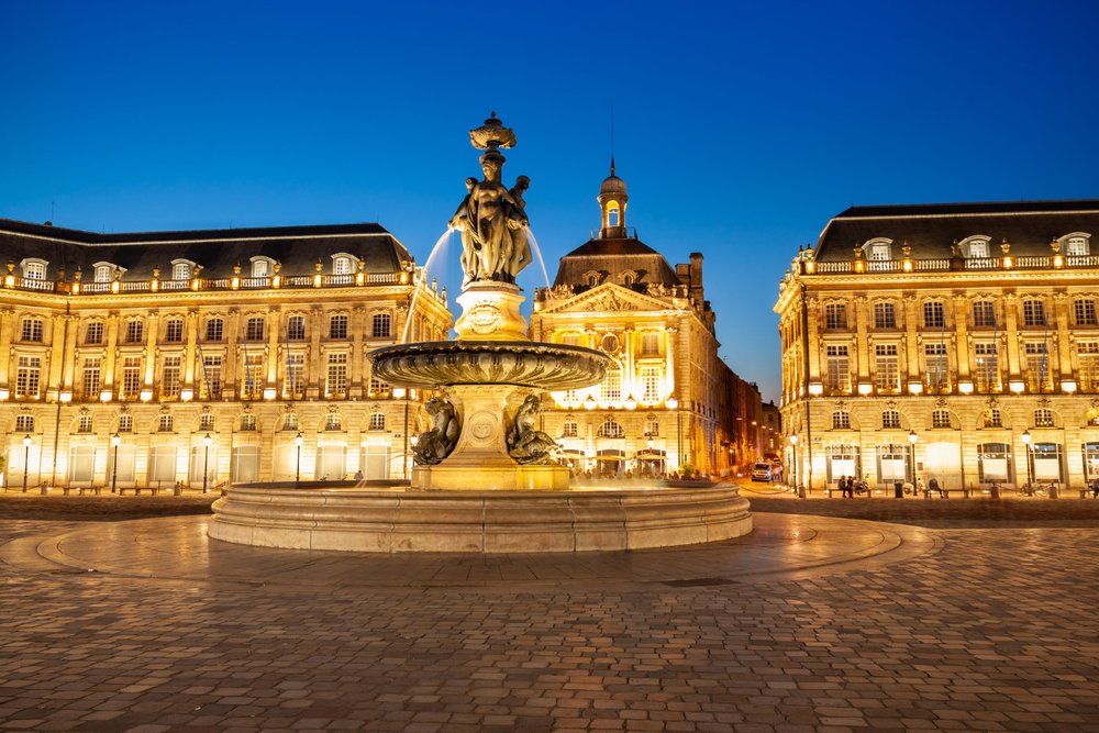 Place De La Bourse – Biểu Tượng Kiến Trúc Cổ Của Bordeaux