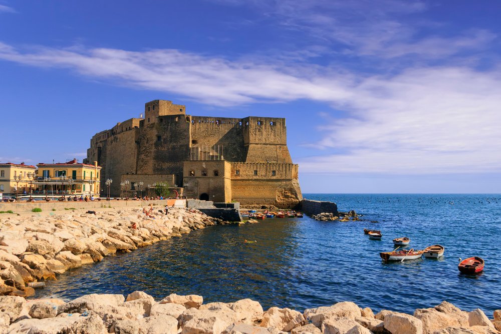  Castel Dell’ovo – Lâu Đài Cổ Trên Biển Tuyệt Đẹp