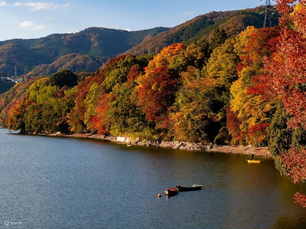 tau-toc-hanh-di-nui-phu-si