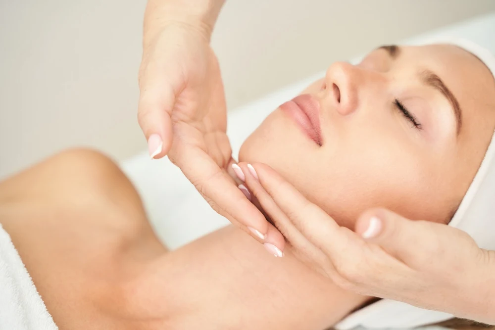 Thư Giãn Tại Spa Và Suối Nước Nóng