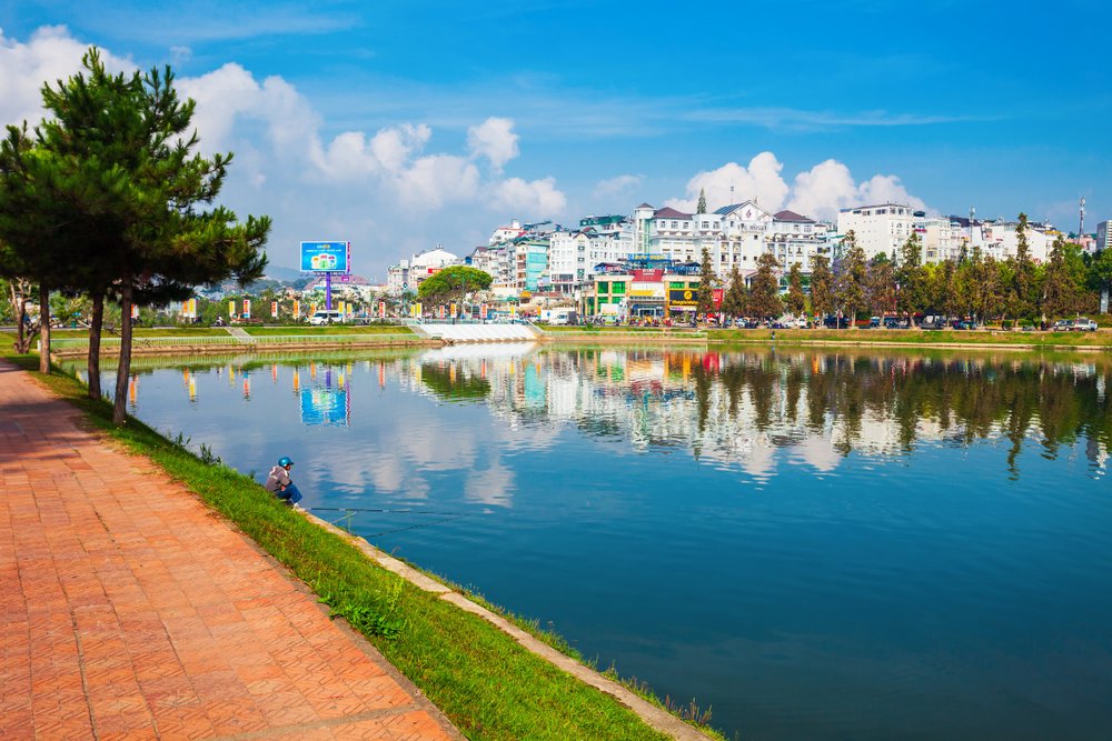 ho-xuan-huong-da-lat