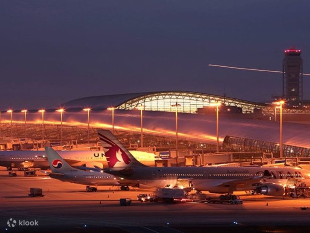 Di Chuyển Bằng Máy Bay