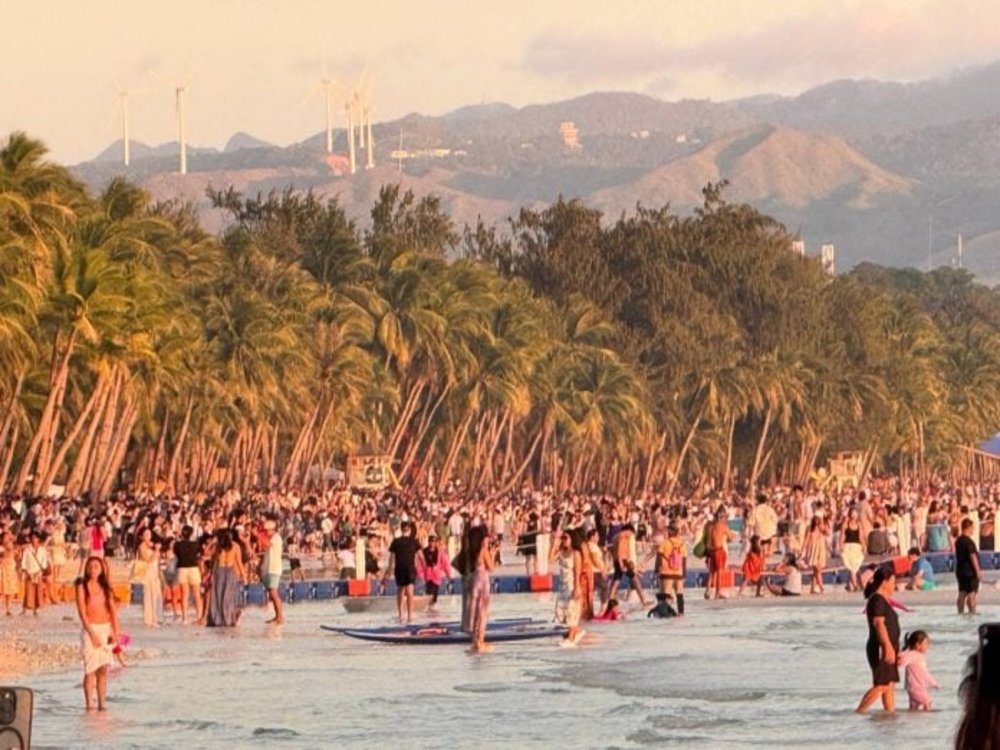 Love Boracay 2025 (Source: Malay-Boracay Tourism Office/Panay News)