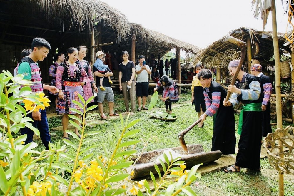 Du lịch Mộc Châu đầu tháng 9: Tết Độc Lập của người Mông