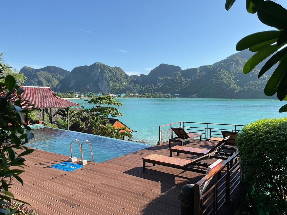 THE COBBLE BEACH KO PHI PHI (Source: Hotels in Krabi)