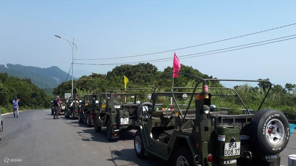 Khám Phá Bán Đảo Sơn Trà Bằng Xe Jeep Cực "Ngầu" 