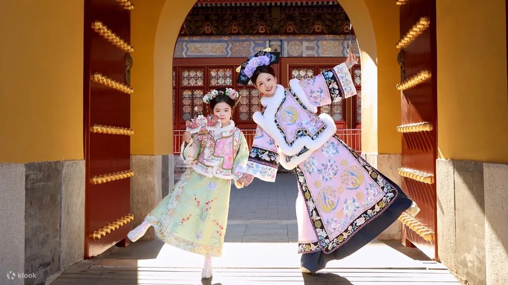Family Friendly Beijing TTD: traditional chinese photoshoot